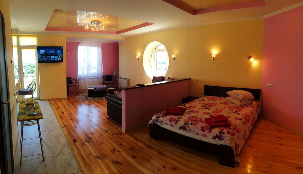 Apartments In The Center Трускавец Номер фото